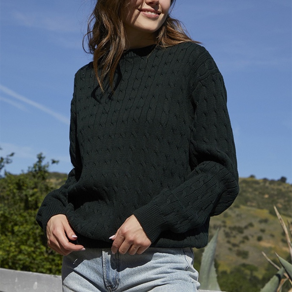 Brandy Melville Dark Green Cable Knit Sweater